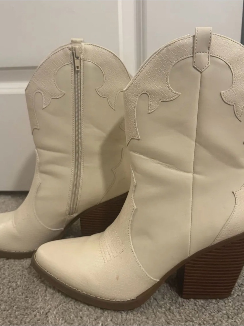 Mix No. 6 Cream Western Block Heel Ankle Boots